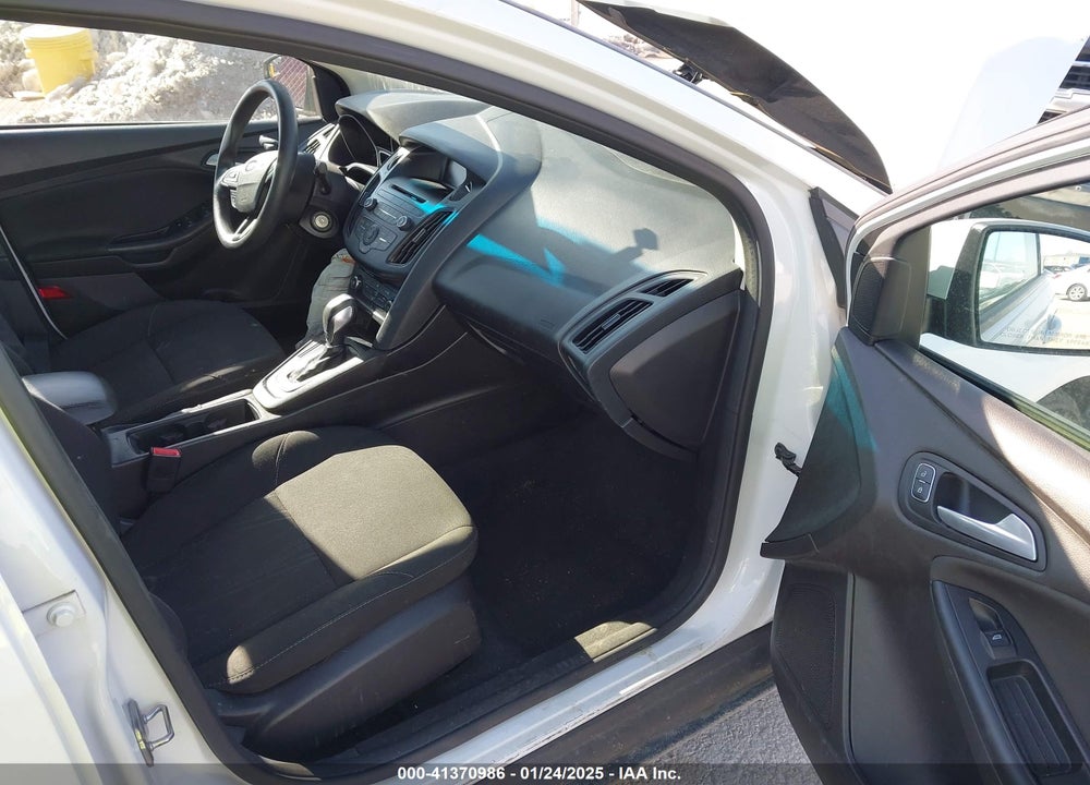 2016 FORD FOCUS VIN: 1FADP3F29GL267711