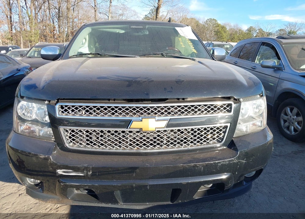 2009 CHEVROLET TAHOE VIN: 1GNFK33049R151831