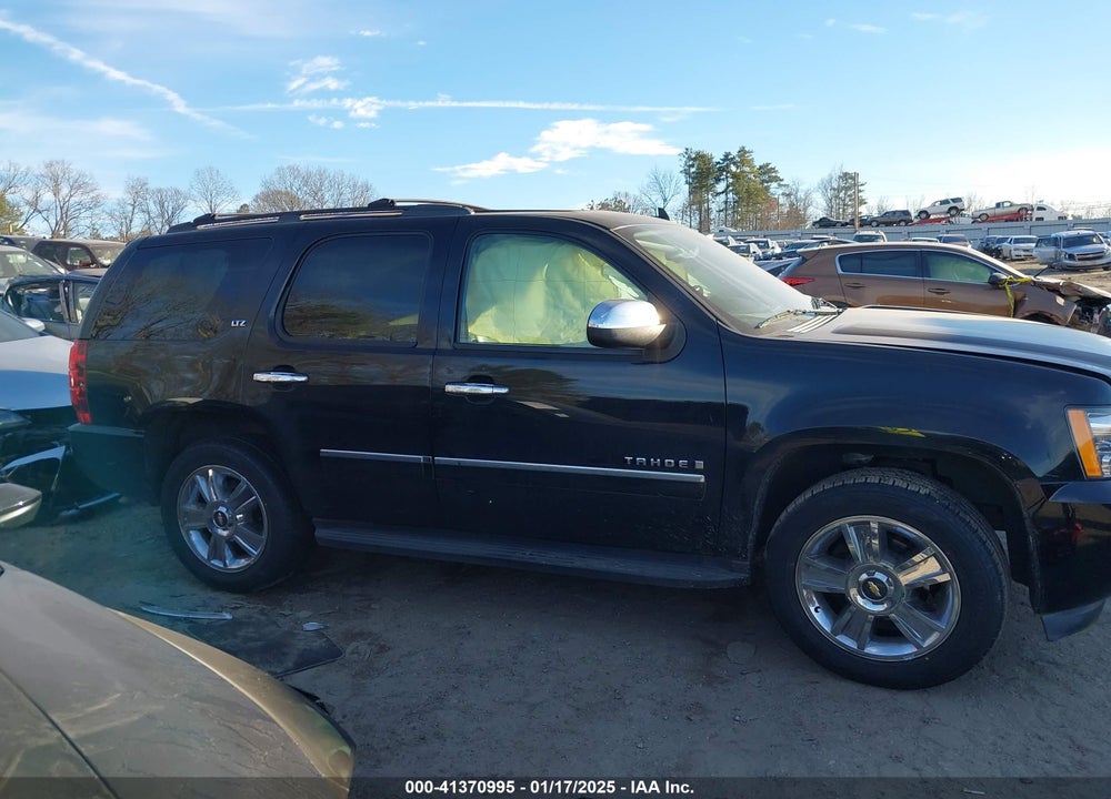 2009 CHEVROLET TAHOE VIN: 1GNFK33049R151831