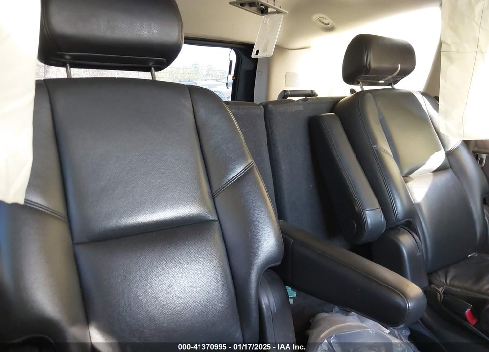 2009 CHEVROLET TAHOE VIN: 1GNFK33049R151831
