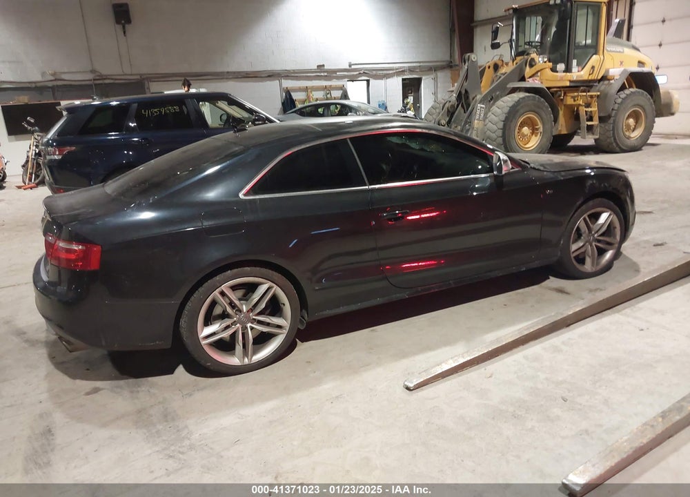 2008 AUDI S5 VIN: WAURV78T18A011012