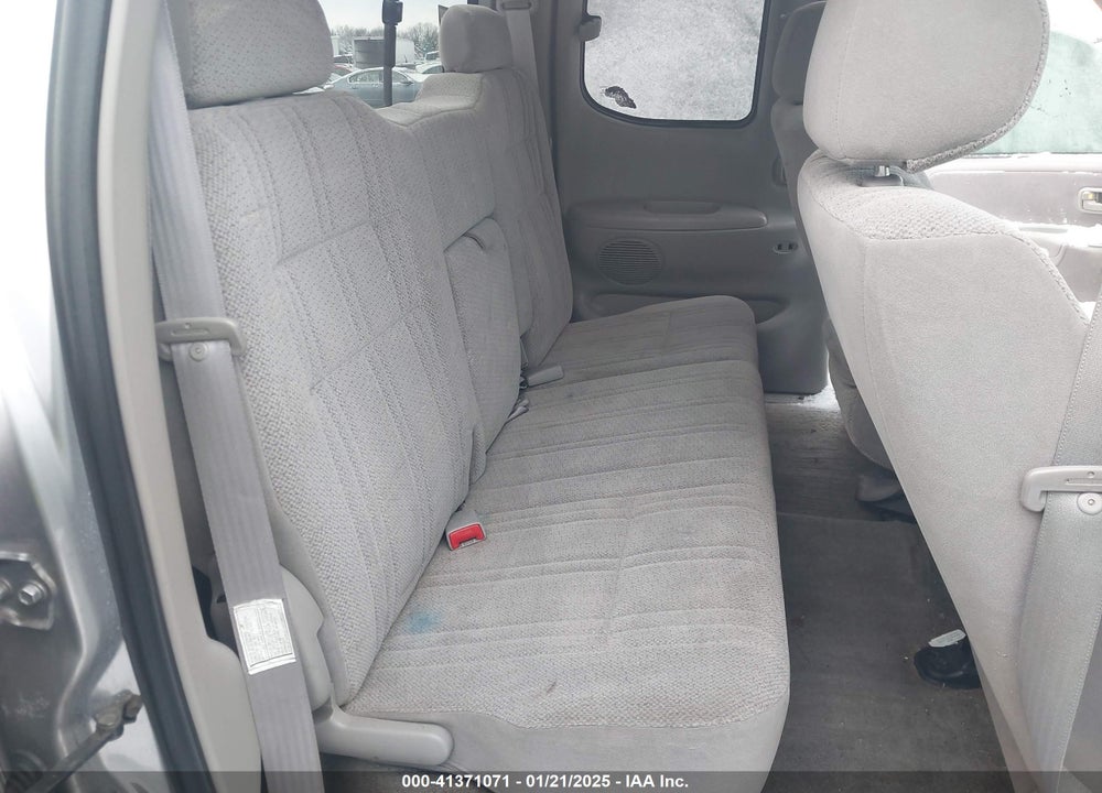 2002 TOYOTA TUNDRA SR5 V8 VIN: 5TBBT44182S302560