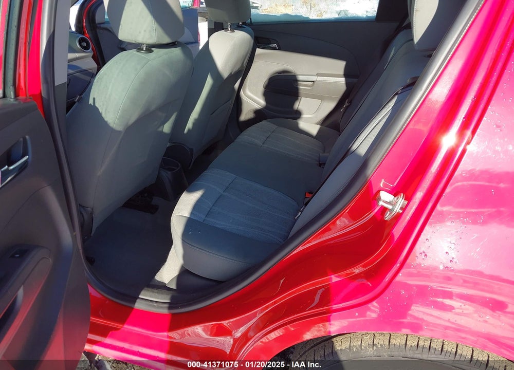 2015 CHEVROLET SONIC VIN: 1G1JC6SB9F4220485