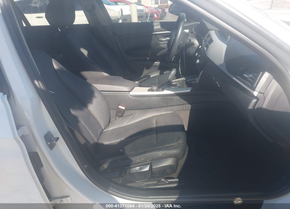 2013 BMW 320I VIN: WBA3B1C52DK129529