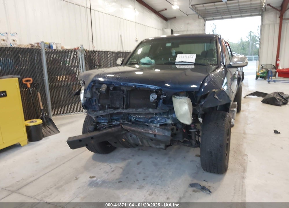 2004 TOYOTA TUNDRA SR5 V8 VIN: 5TBET34144S460419
