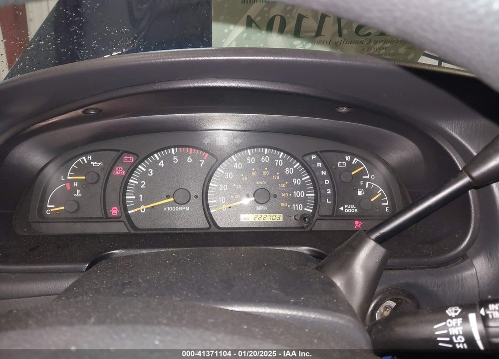 2004 TOYOTA TUNDRA SR5 V8 VIN: 5TBET34144S460419