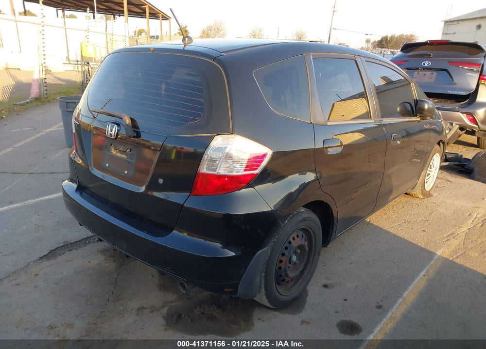 2010 HONDA FIT VIN: JHMGE8H29AS019106