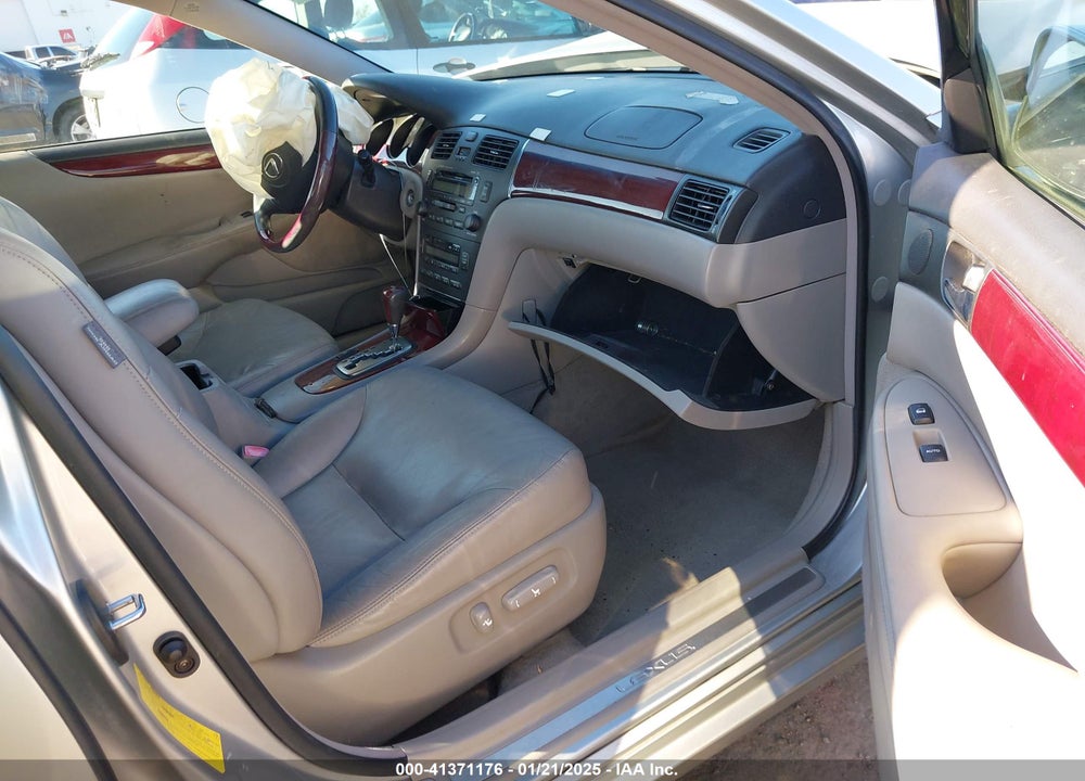 2004 LEXUS ES 330 VIN: JTHBA30G640016504