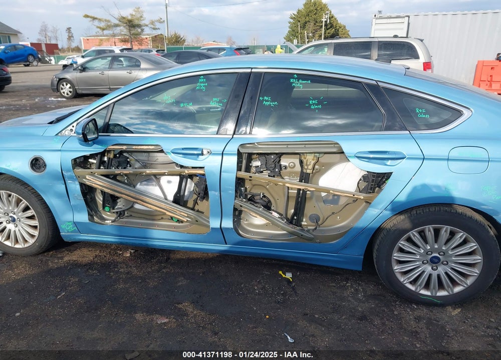 2013 FORD FUSION ENERGI VIN: 3FA6P0PU1DR380945