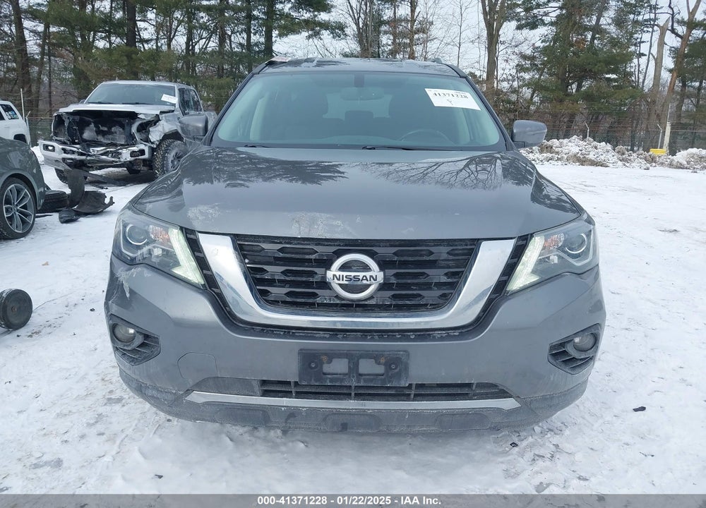 2018 NISSAN PATHFINDER SV VIN: 5N1DR2MM6JC613929