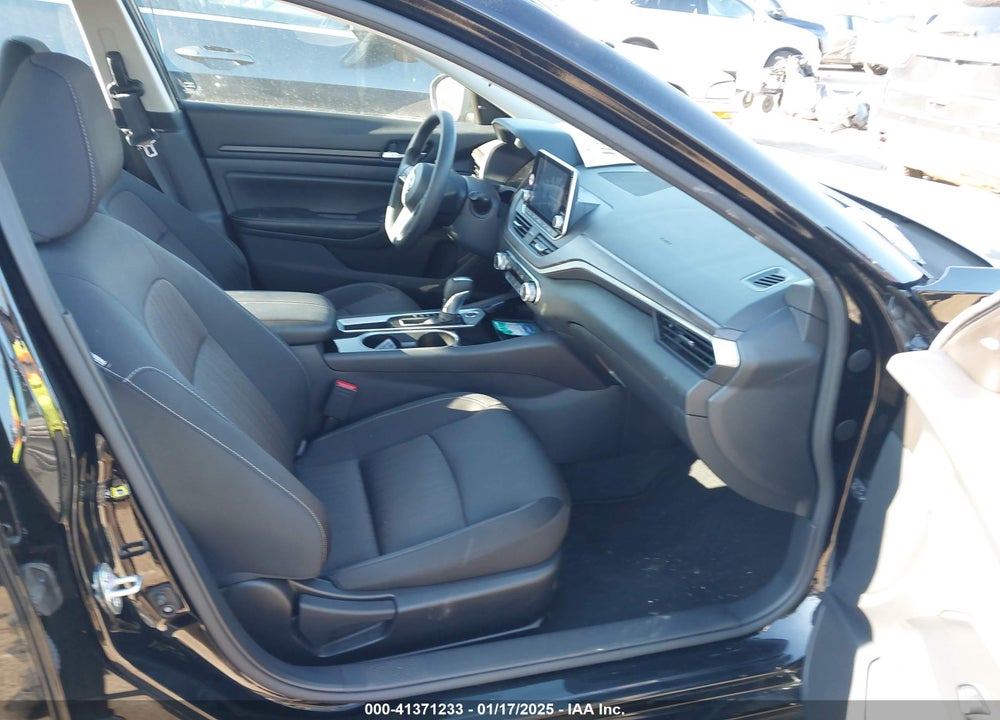 2024 NISSAN ALTIMA SV FWD VIN: 1N4BL4DV1RN383210