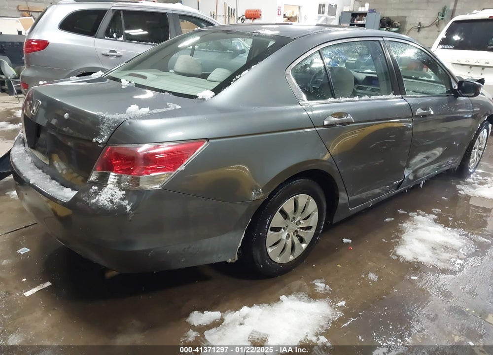 2008 HONDA ACCORD 2.4 LX VIN: 1HGCP26378A083021