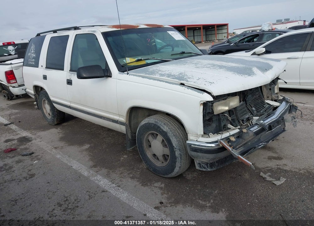 1997 CHEVROLET TAHOE LS VIN: 1GNEC13R0VJ433324