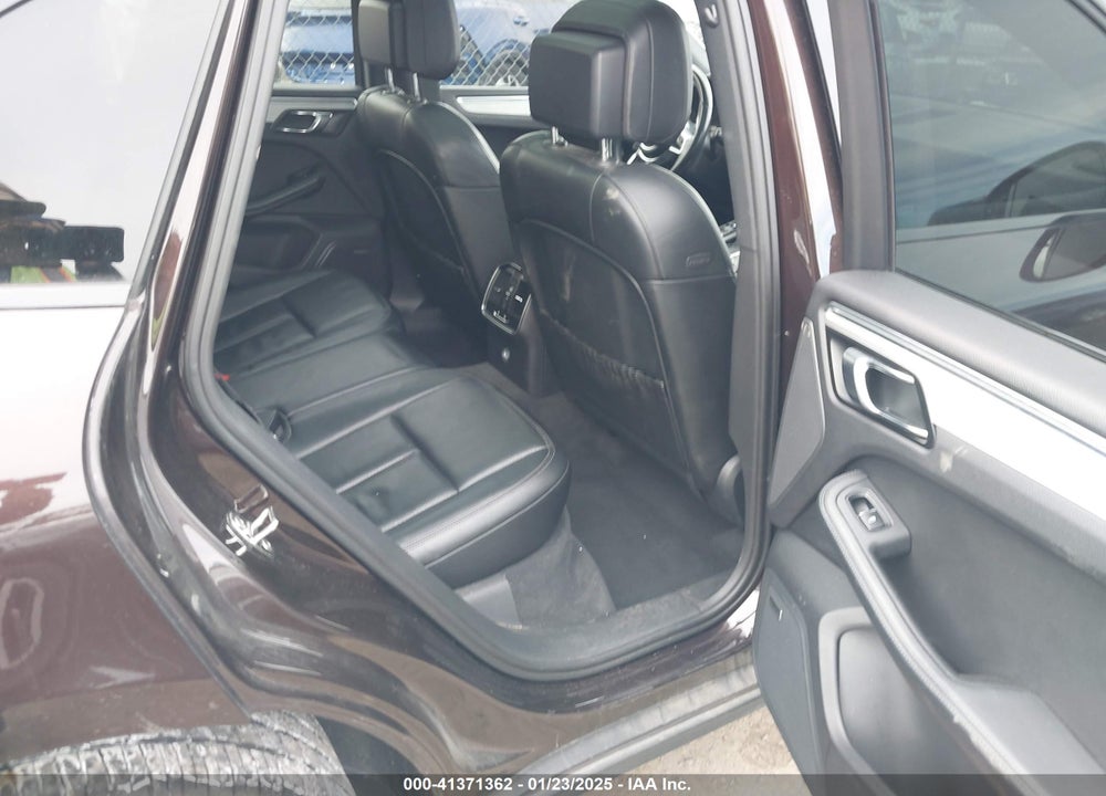 2015 PORSCHE MACAN S VIN: WP1AB2A5XFLB50305