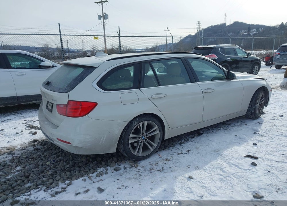 2015 BMW 3 SERIES VIN: WBA3G7C51FK481394