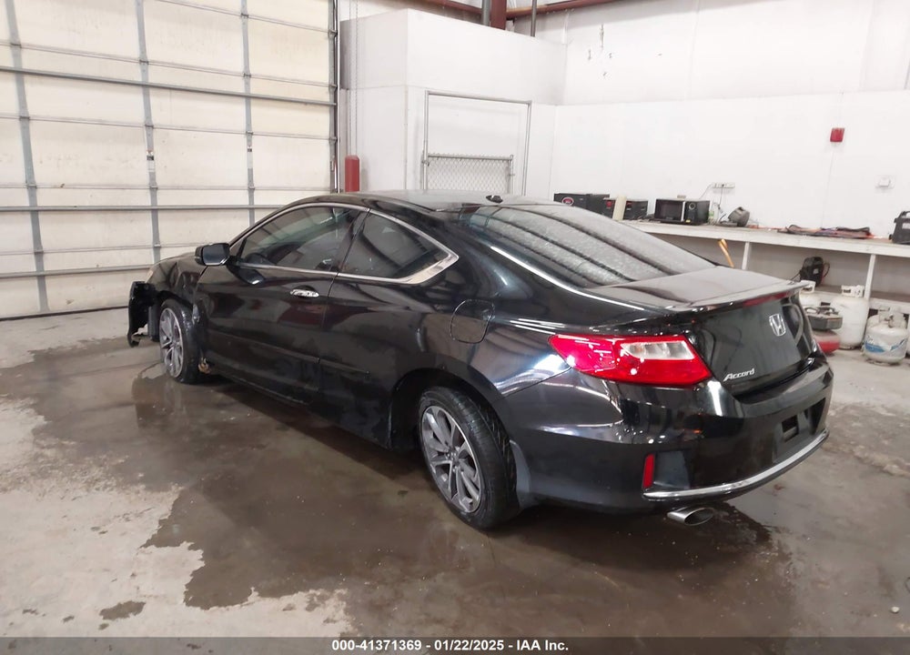 2013 HONDA ACCORD VIN: 1HGCT2A83DA002833