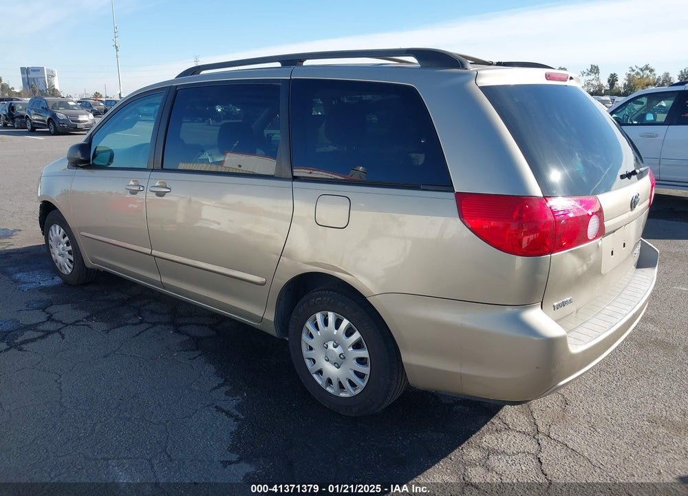 2010 TOYOTA SIENNA VIN: 5TDKK4CC8AS289630
