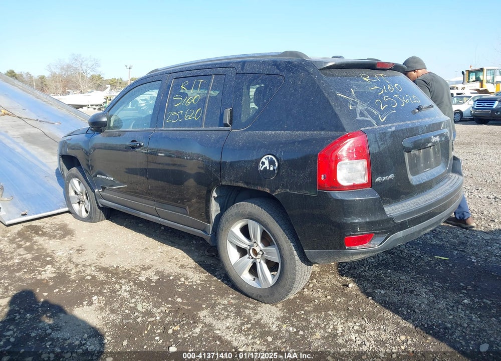 2012 JEEP COMPASS VIN: 1C4NJDEB3CD514359