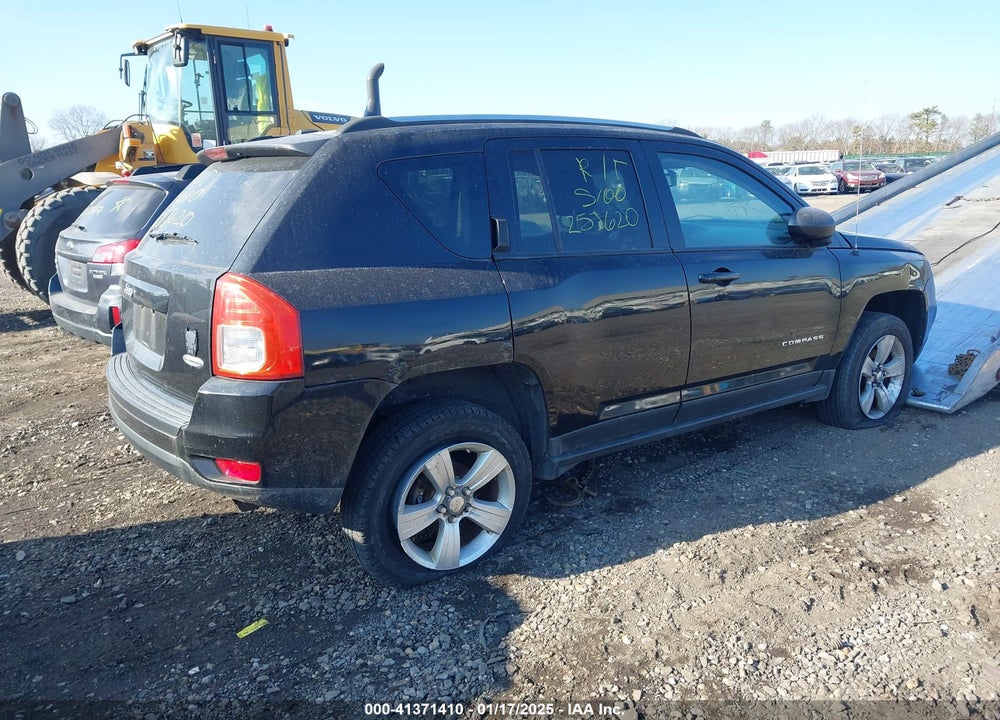 2012 JEEP COMPASS VIN: 1C4NJDEB3CD514359