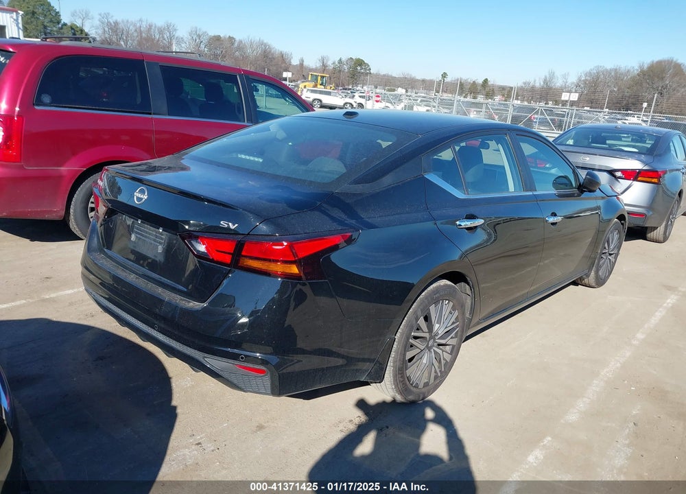 2024 NISSAN ALTIMA SV FWD VIN: 1N4BL4DV7RN417067