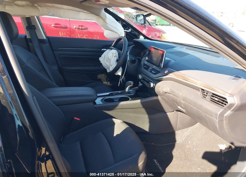 2024 NISSAN ALTIMA SV FWD VIN: 1N4BL4DV7RN417067