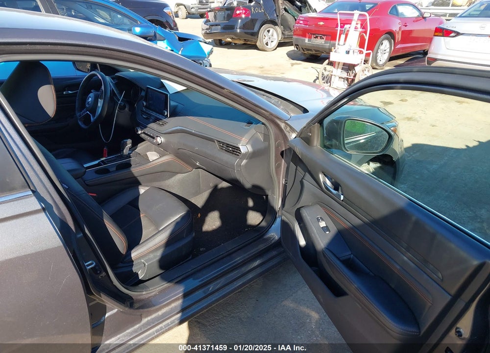 2021 NISSAN ALTIMA SR FWD VIN: 1N4BL4CV3MN318272