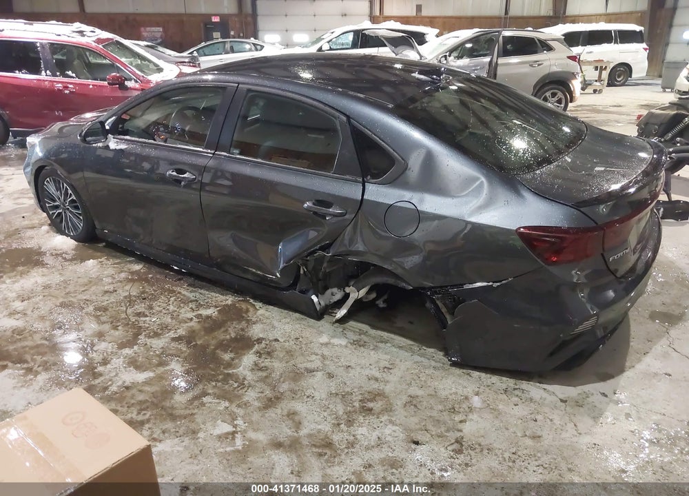 2023 KIA FORTE VIN: 3KPF54AD4PE672567