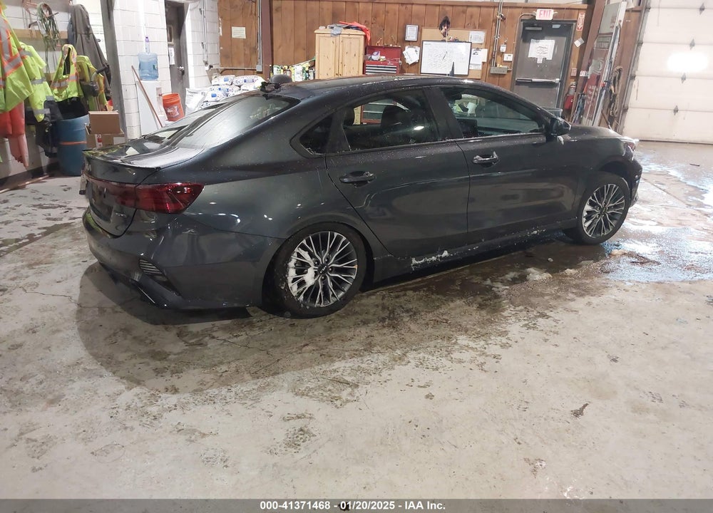 2023 KIA FORTE VIN: 3KPF54AD4PE672567