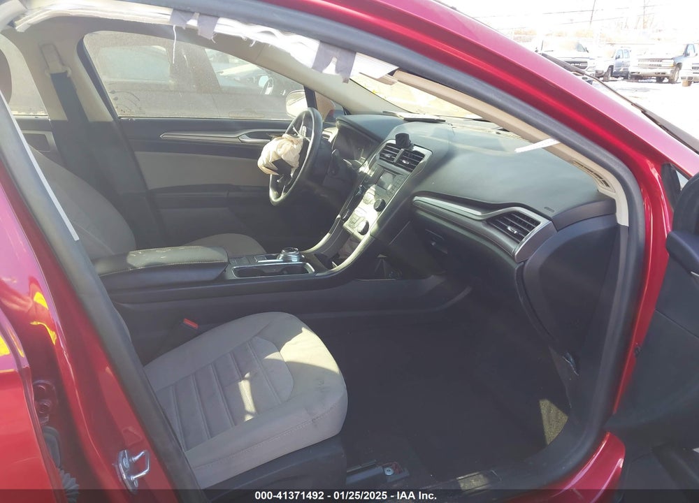 2020 FORD FUSION VIN: 3FA6P0G72LR218587