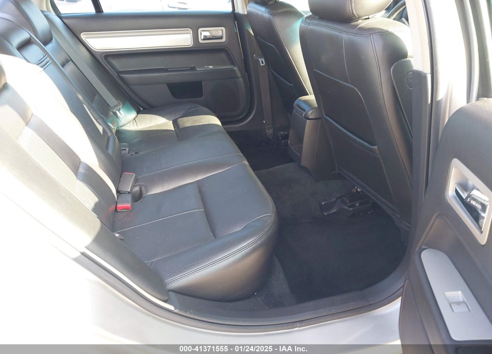 2007 LINCOLN MKZ VIN: 3LNHM28T27R633008