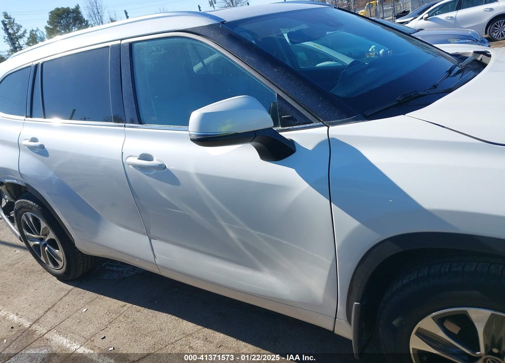 2020 TOYOTA HIGHLANDER XLE VIN: 5TDGZRBH3LS505950