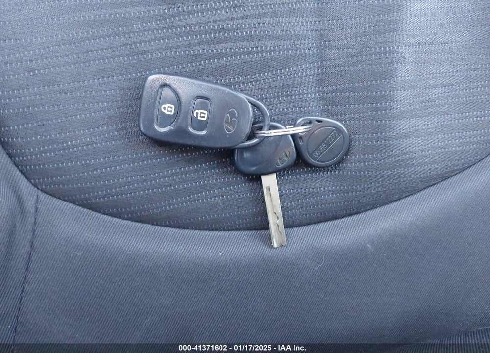 2017 HYUNDAI ACCENT VIN: KMHCT5AE0HU325968