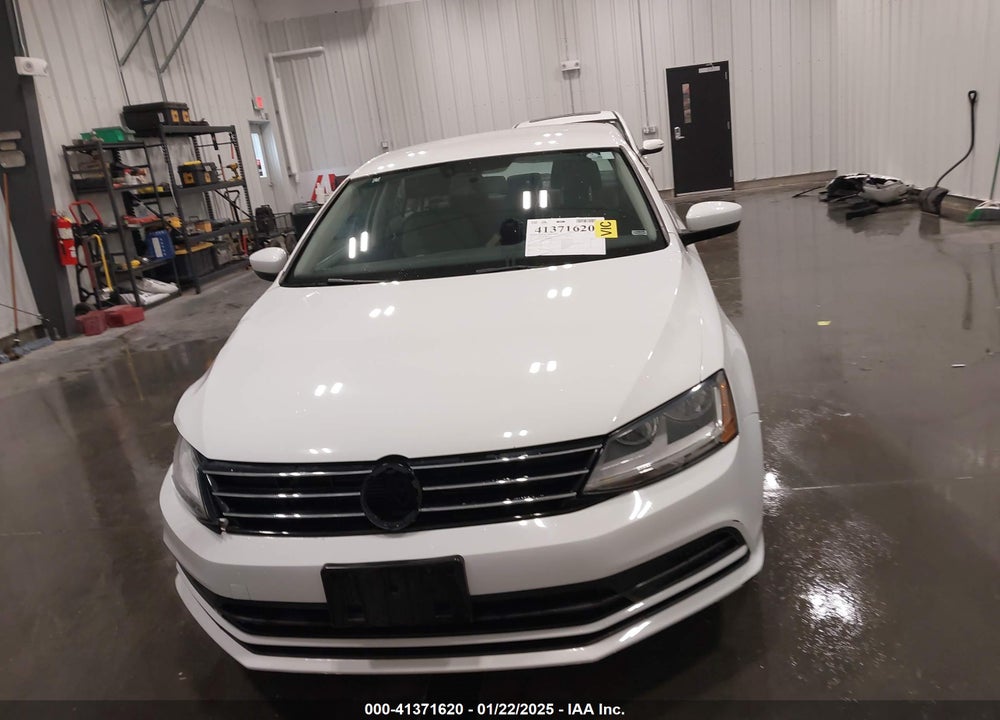 2017 VOLKSWAGEN JETTA VIN: 3VW2B7AJXHM282818