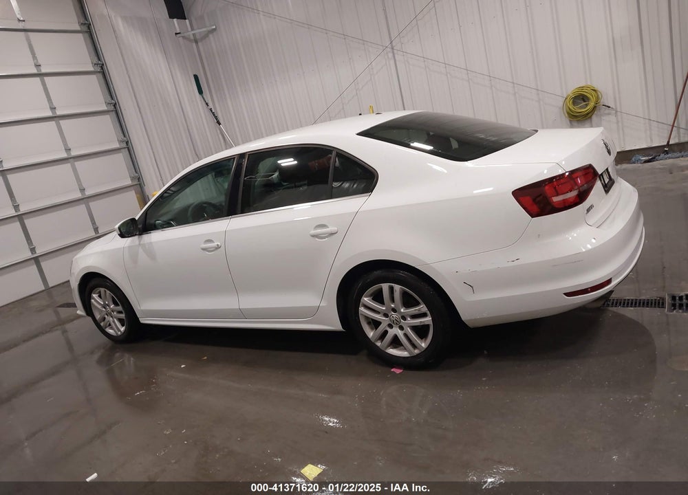 2017 VOLKSWAGEN JETTA VIN: 3VW2B7AJXHM282818