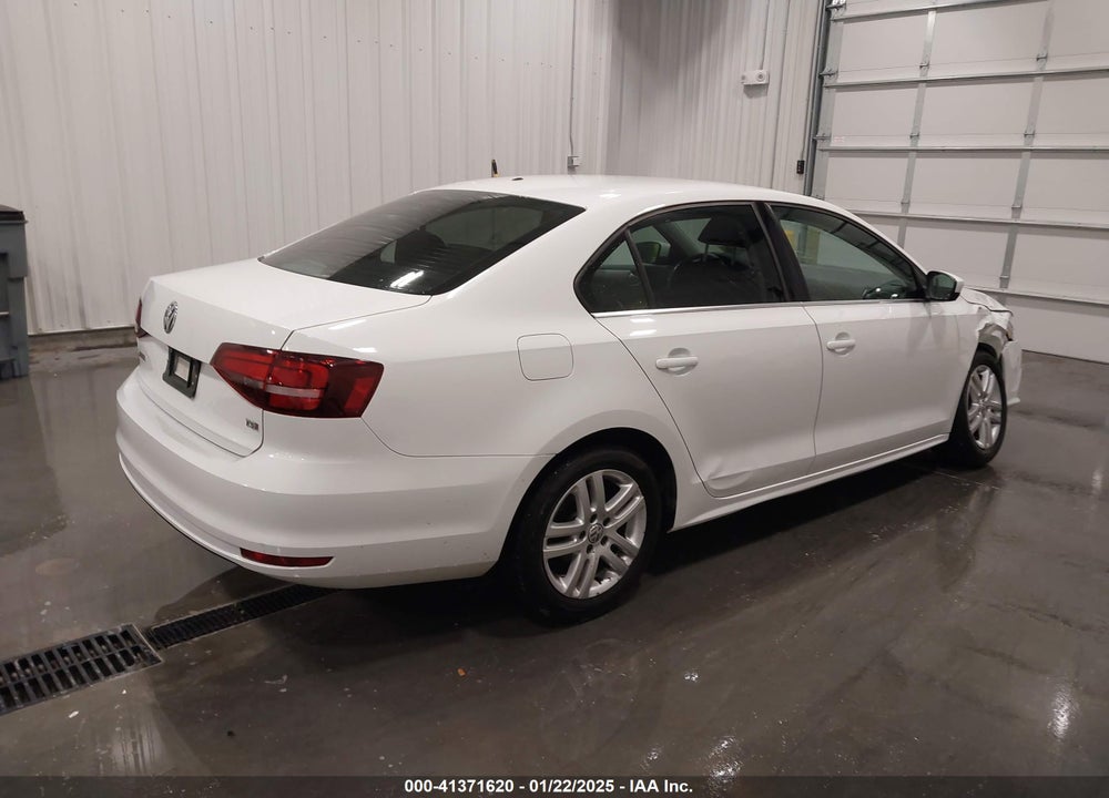 2017 VOLKSWAGEN JETTA VIN: 3VW2B7AJXHM282818