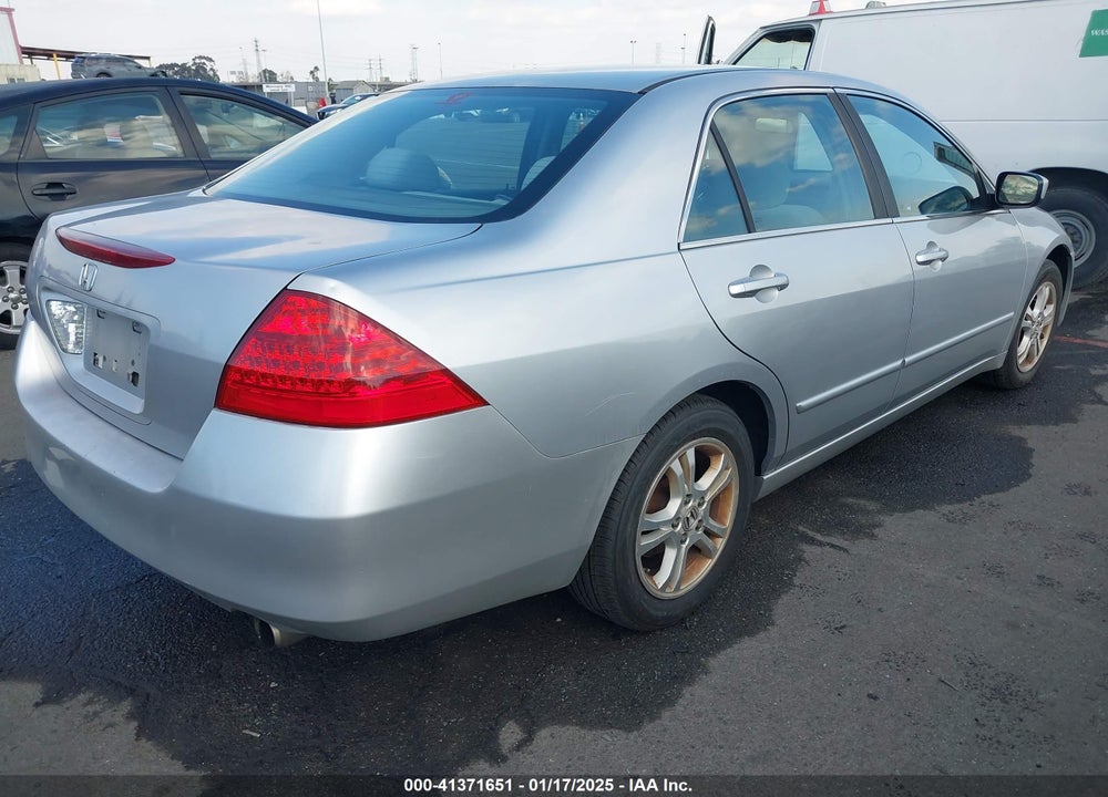 2006 HONDA ACCORD 2.4 SE VIN: 1HGCM56316A090859