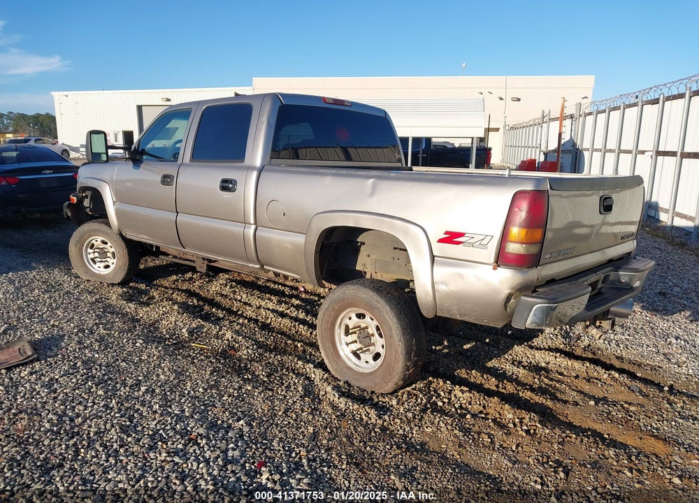 2002 CHEVROLET SILVERADO 2500HD LS VIN: 1GCHK23132F143019