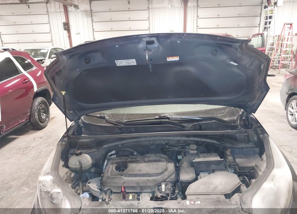 2018 KIA SPORTAGE LX VIN: KNDPMCAC9J7456097