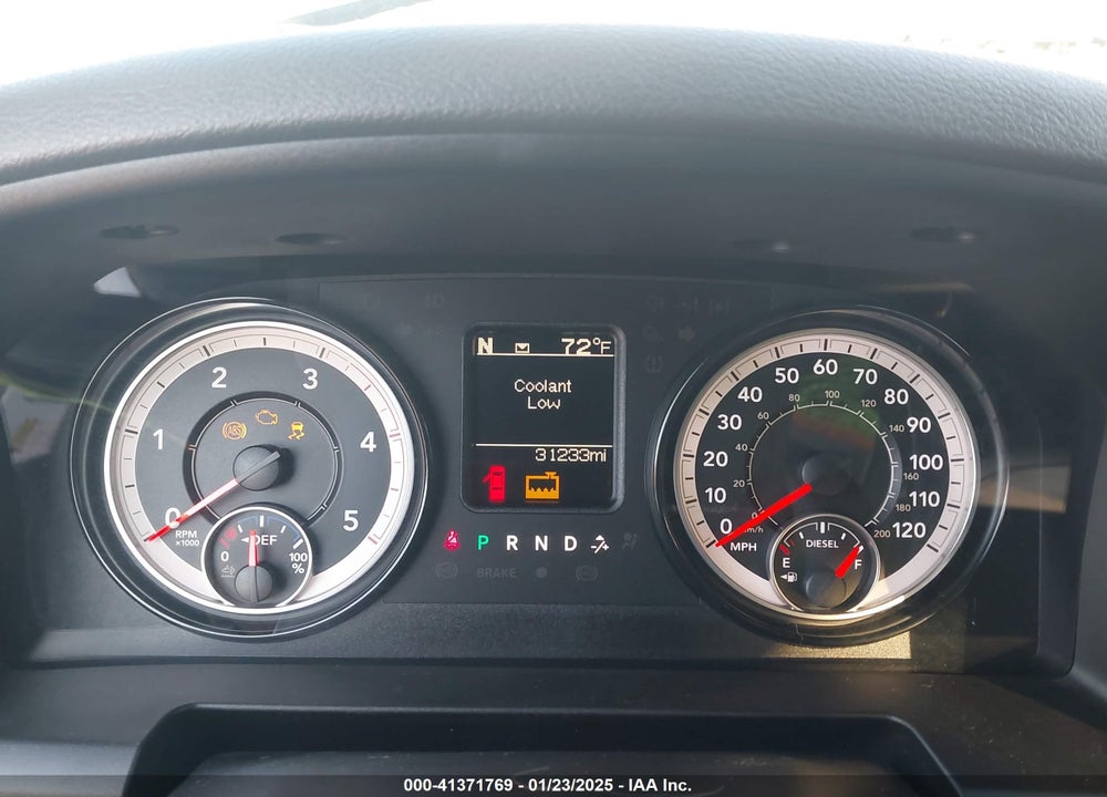2018 RAM 3500 TRADESMAN VIN: 3C63RPGLXJG274192