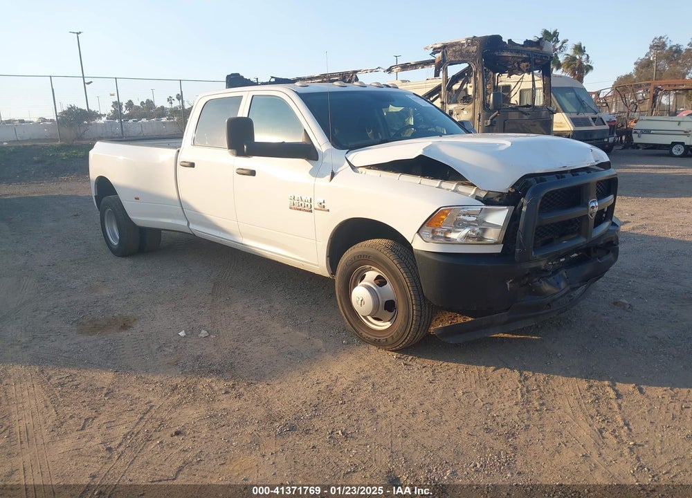 2018 RAM 3500 TRADESMAN VIN: 3C63RPGLXJG274192