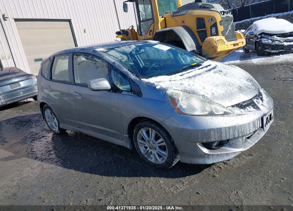 2009 HONDA FIT SPORT VIN: JHMGE88409S048202