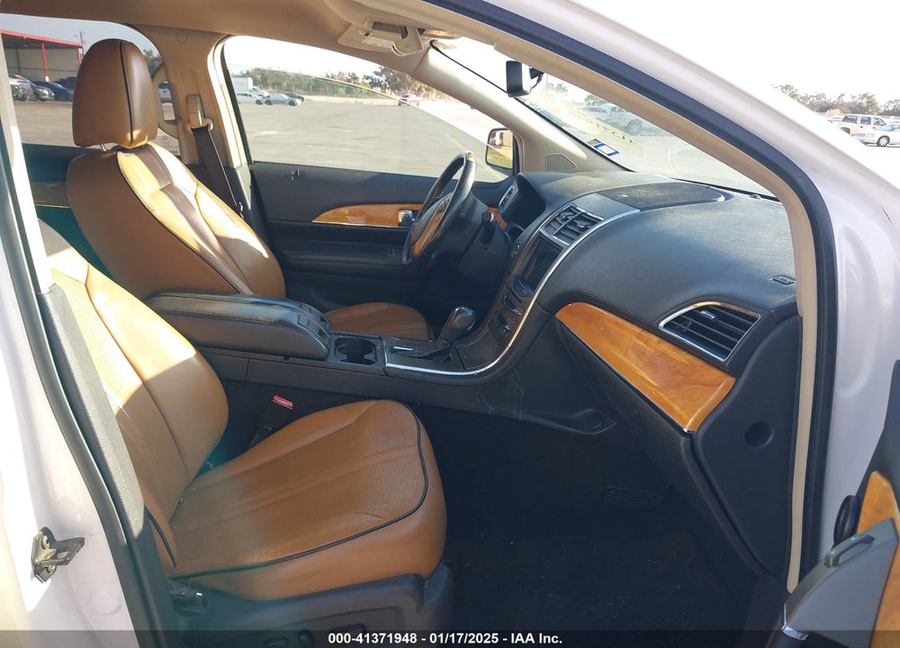 2011 LINCOLN MKX VIN: 2LMDJ6JK1BBJ02250
