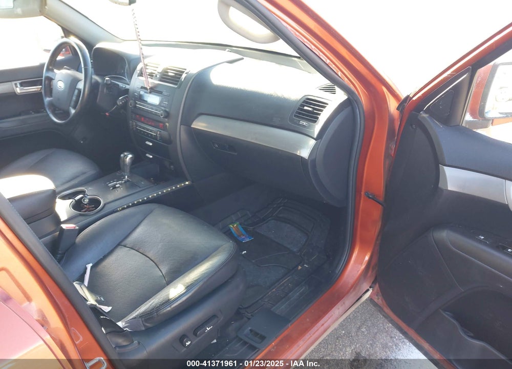 2009 KIA BORREGO EX V6 VIN: KNDJH741295034028
