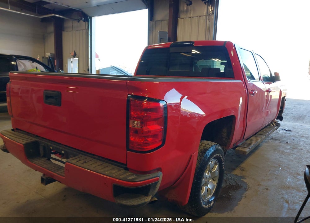 2016 CHEVROLET SILVERADO 1500 2LT VIN: 3GCUKREC1GG155892