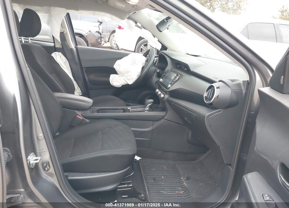 2023 NISSAN KICKS SV XTRONIC CVT VIN: 3N1CP5CV4PL569298