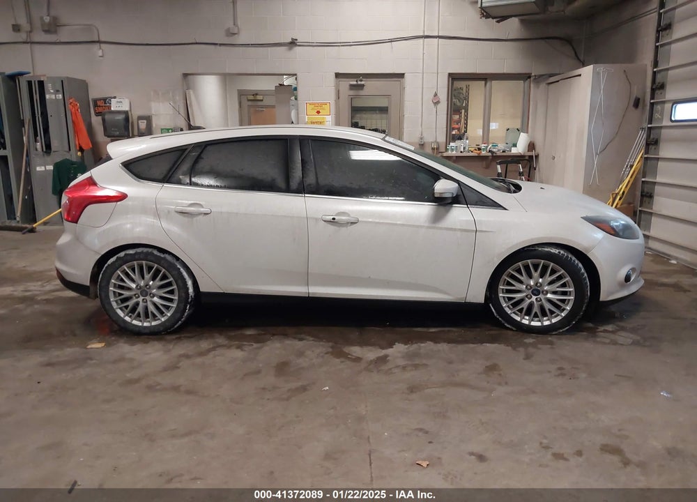2014 FORD FOCUS VIN: 1FADP3N24EL184959