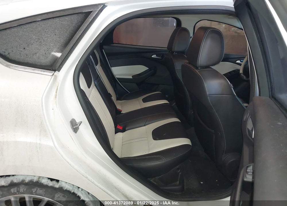 2014 FORD FOCUS VIN: 1FADP3N24EL184959