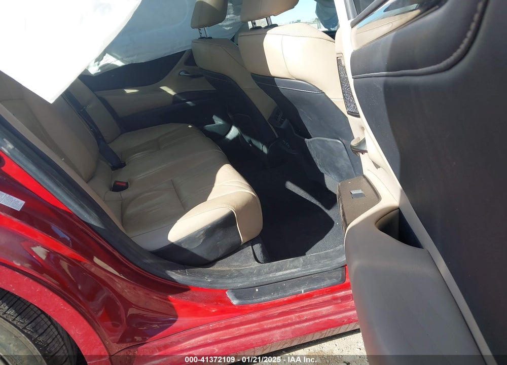 2019 LEXUS ES VIN: 58ABZ1B10KU025457