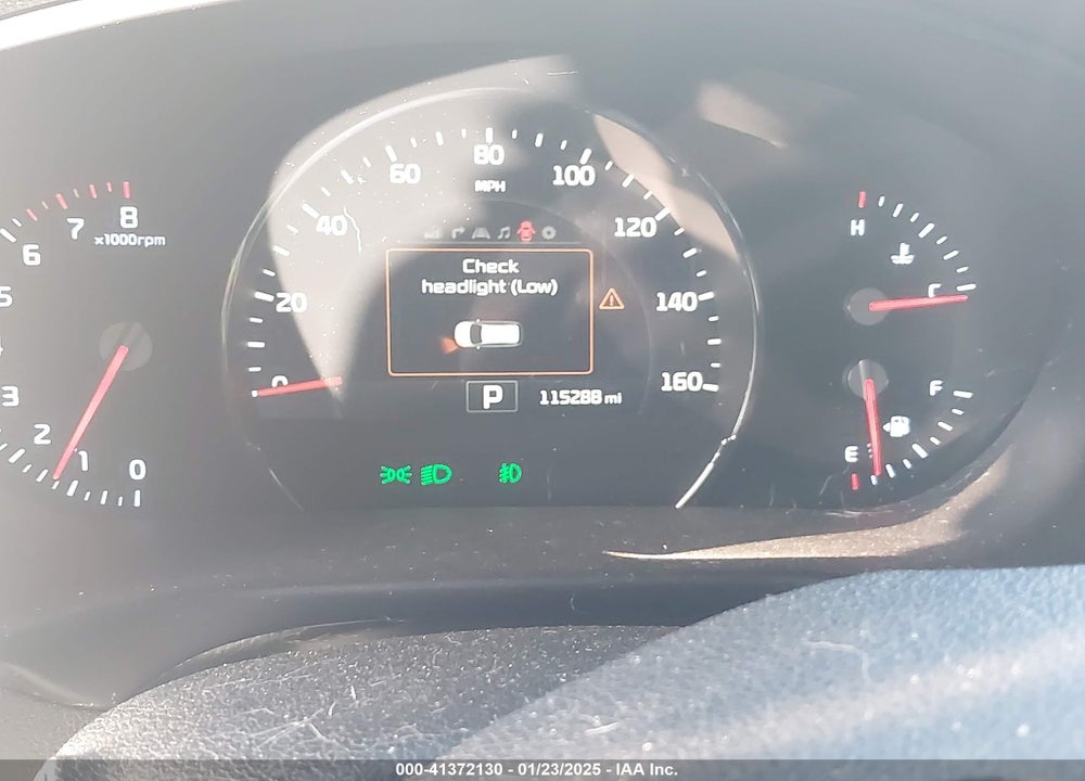 2016 KIA SORENTO 3.3L SXL VIN: 5XYPKDA56GG174783