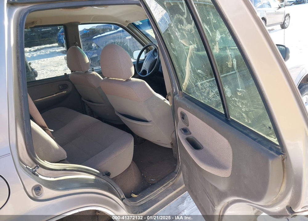 2002 KIA SPORTAGE VIN: KNDJA723025169426